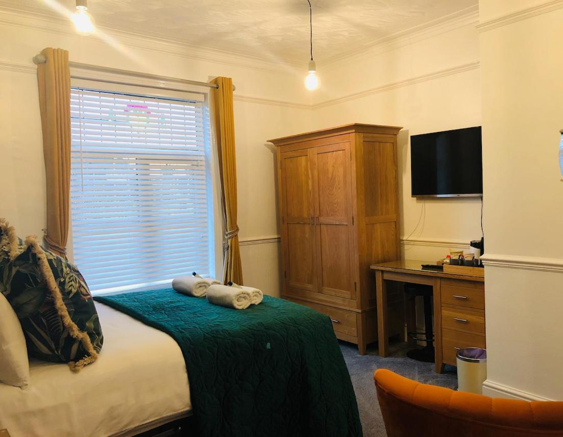 קלית'ורפס Cloves Boutique Bed & Breakfast מראה חיצוני תמונה